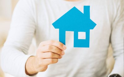 Can You Sell Your House While You Still Living In It?