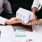 Selling A House? What You Can Legally Bring With You seller making deal with buyer when selling a house