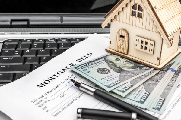 How to Sell a House Before Paying Off the Mortgage