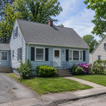 What Counts as a House in Bad Condition? A Simple Guide for Sellers