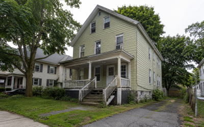 What Houses Do You Buy If the Home Needs Major Repairs?